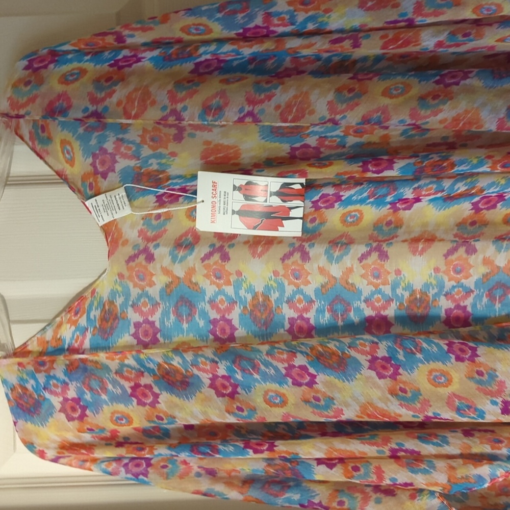 Colorful Floral Long Sleeve Kimona/Beach Coverup